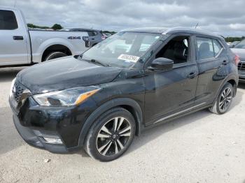  Salvage Nissan Kicks