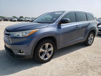  Salvage Toyota Highlander