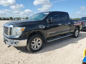  Salvage Nissan Titan