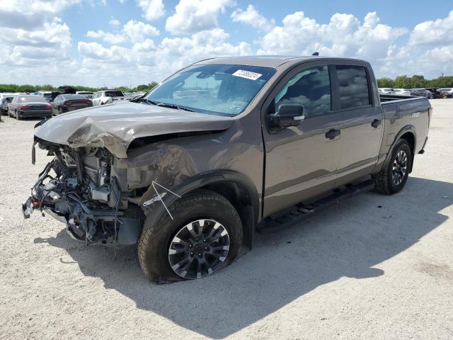  Salvage Nissan Titan