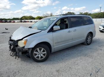  Salvage Chrysler Minivan