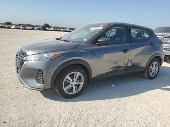  Salvage Nissan Kicks