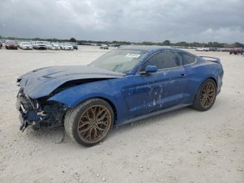  Salvage Ford Mustang