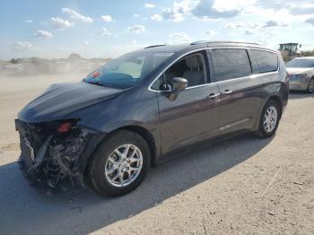  Salvage Chrysler Pacifica