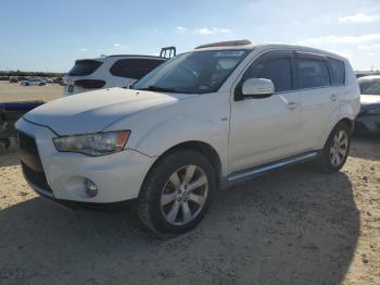  Salvage Mitsubishi Outlander