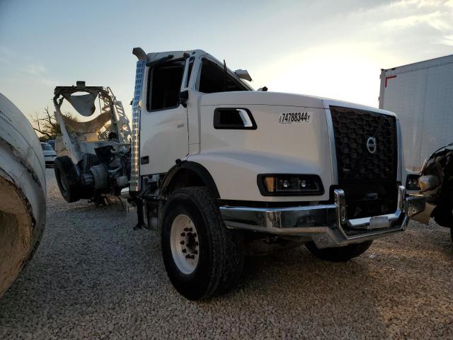  Salvage Volvo Vhd