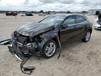  Salvage Mercedes-Benz GLA