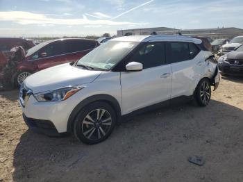  Salvage Nissan Kicks