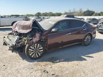  Salvage Nissan Altima