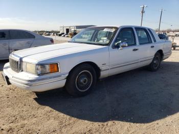  Salvage Lincoln Towncar