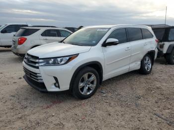  Salvage Toyota Highlander