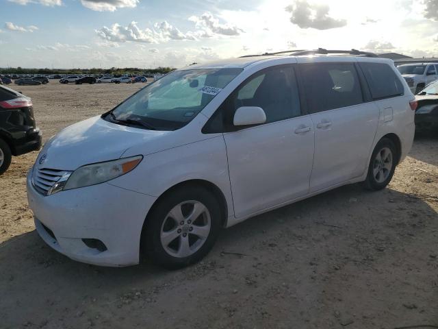  Salvage Toyota Sienna