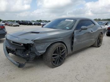  Salvage Dodge Challenger