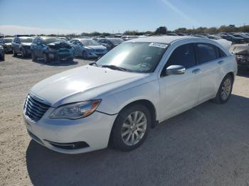  Salvage Chrysler 200