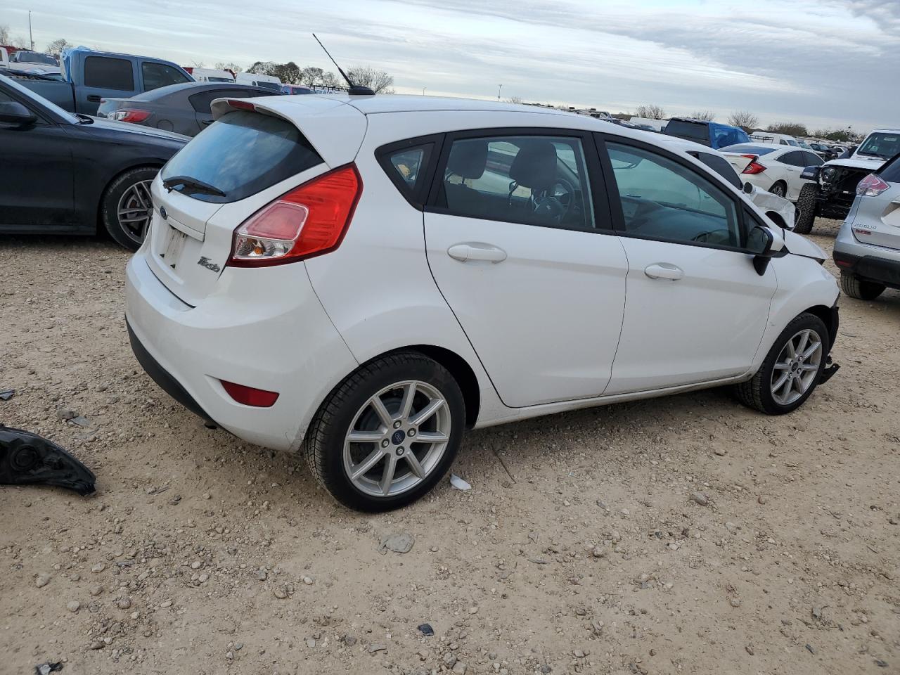 Ford Fiesta Se Image 7