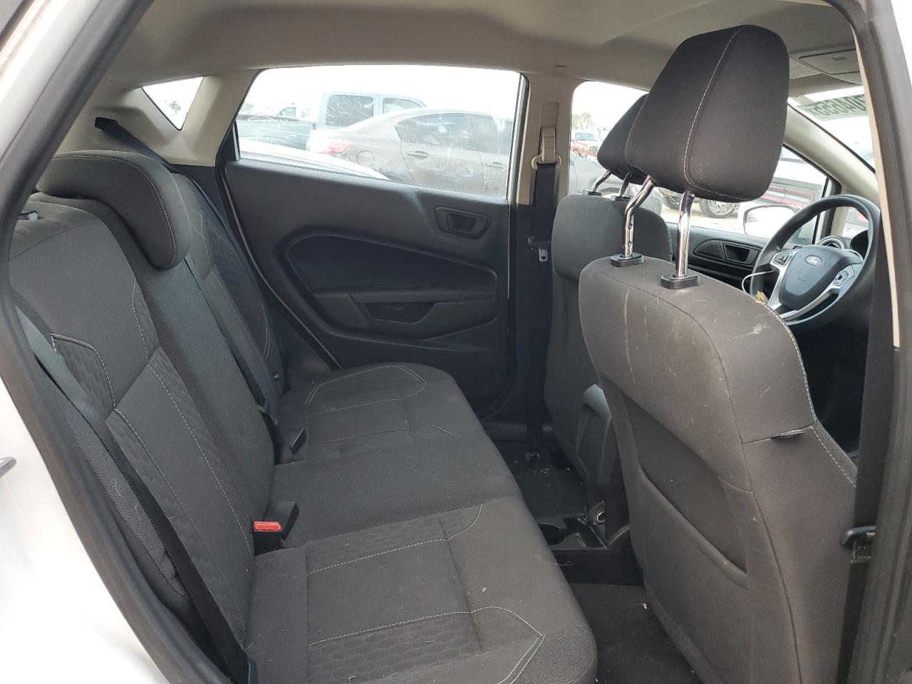 Ford Fiesta Se Image 8