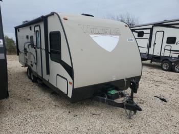  Salvage Winnebago Traveltrlr