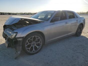  Salvage Chrysler 300