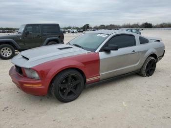  Salvage Ford Mustang