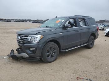  Salvage Ford Expedition