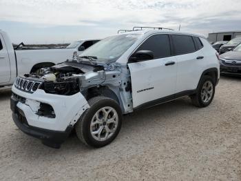  Salvage Jeep Compass