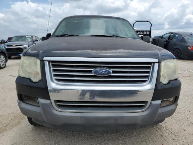 Ford Explorer Xlt Image 3
