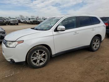  Salvage Mitsubishi Outlander