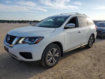  Salvage Nissan Pathfinder