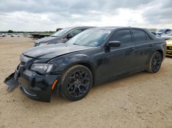  Salvage Chrysler 300