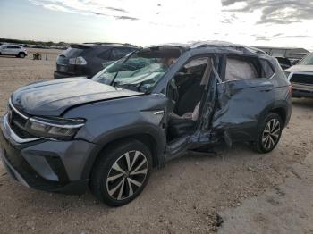 Salvage Volkswagen Taos