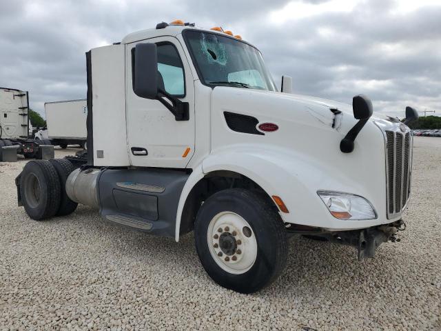  Salvage Peterbilt 579