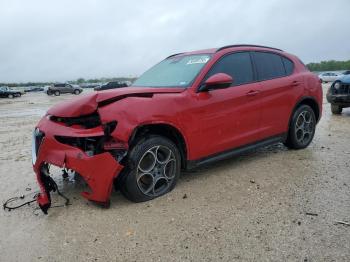  Salvage Alfa Romeo Stelvio