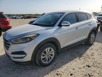  Salvage Hyundai TUCSON