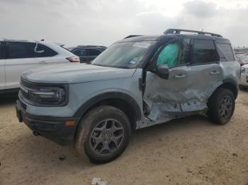  Salvage Ford Bronco