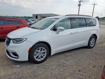  Salvage Chrysler Pacifica