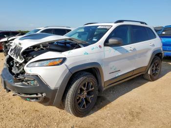  Salvage Jeep Cherokee