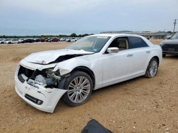  Salvage Chrysler 300