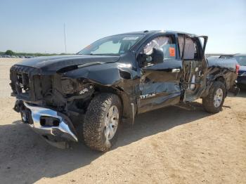  Salvage Nissan Titan