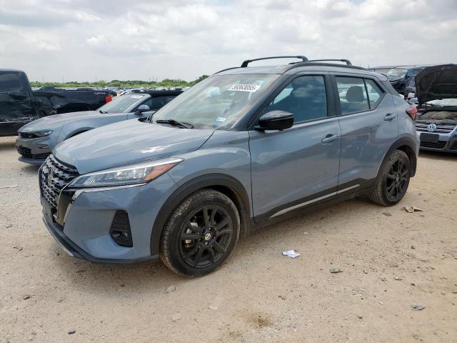  Salvage Nissan Kicks
