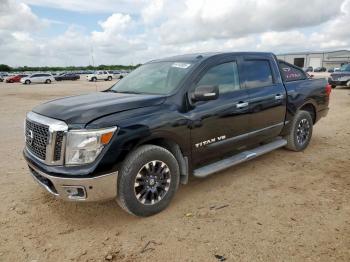  Salvage Nissan Titan