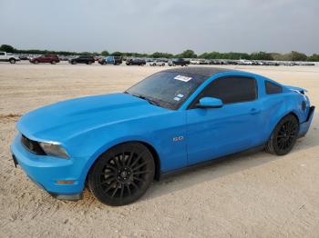  Salvage Ford Mustang