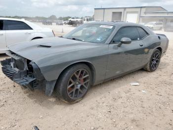 Salvage Dodge Challenger