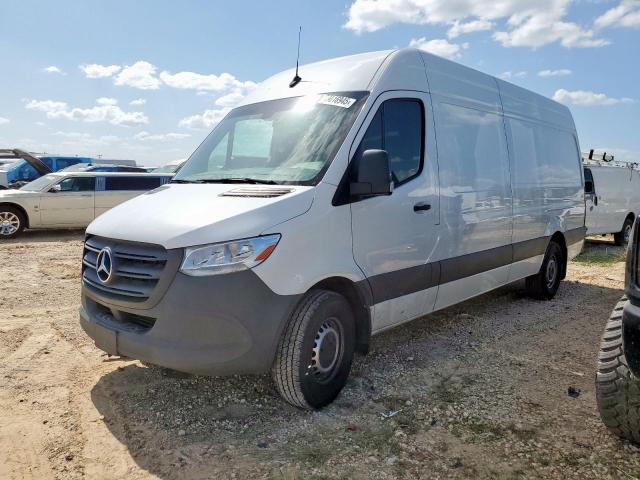  Salvage Mercedes-Benz Sprinter