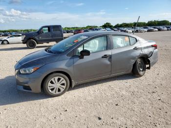  Salvage Nissan Versa