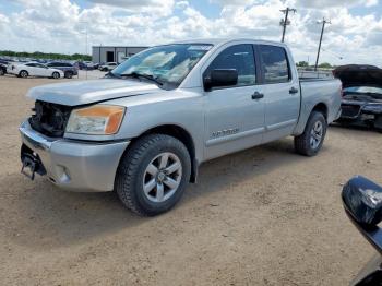  Salvage Nissan Titan