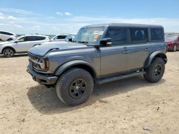  Salvage Ford Bronco