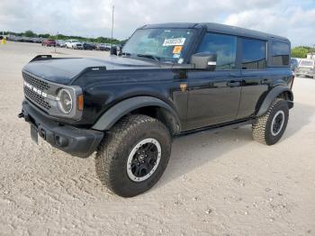  Salvage Ford Bronco