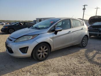  Salvage Ford Fiesta