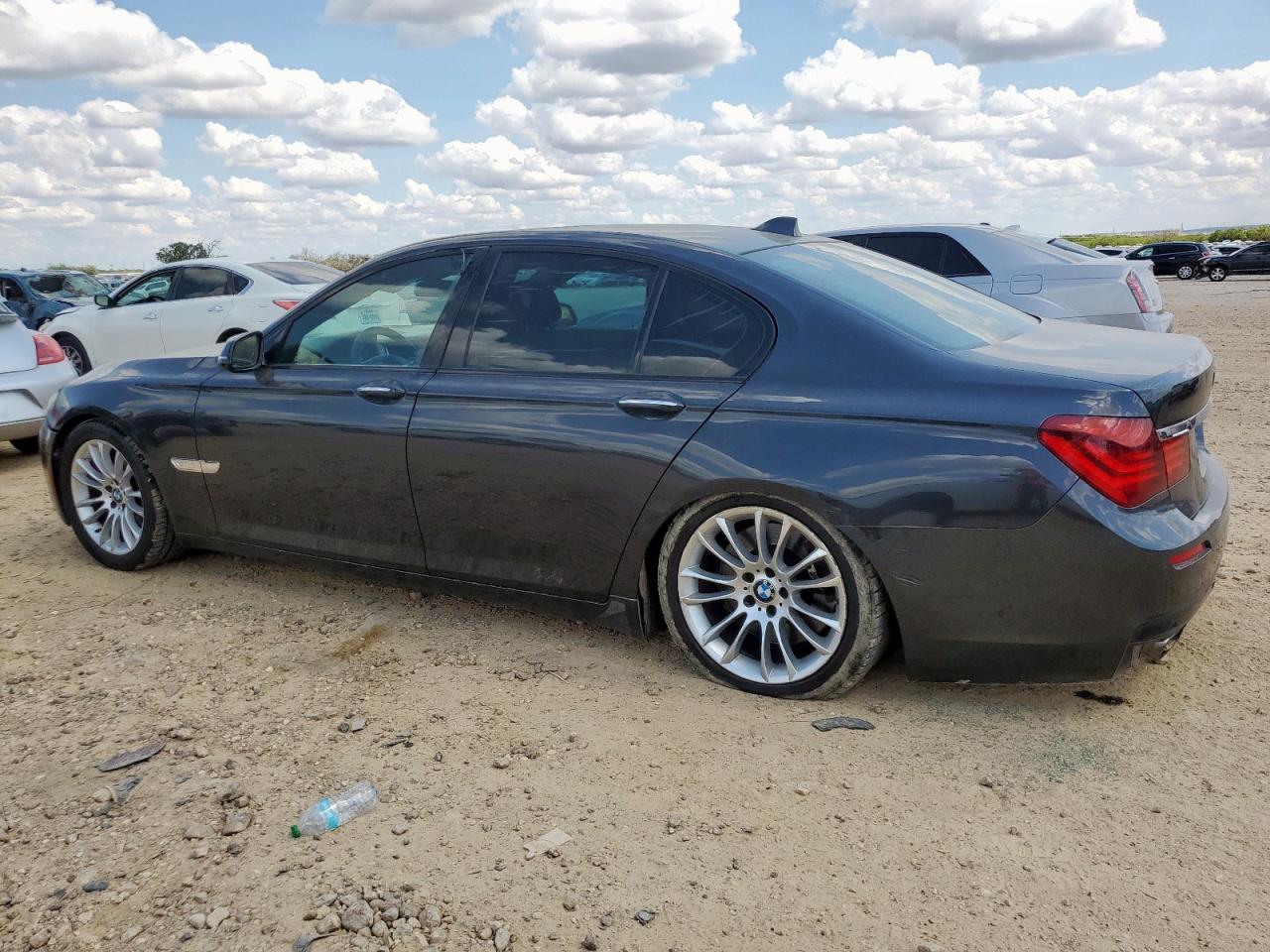 BMW 7 Series I Image 2