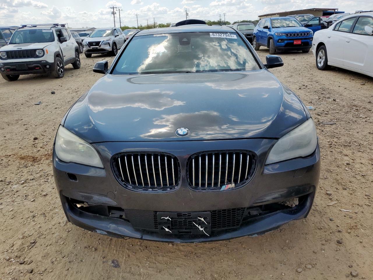 BMW 7 Series I Image 4